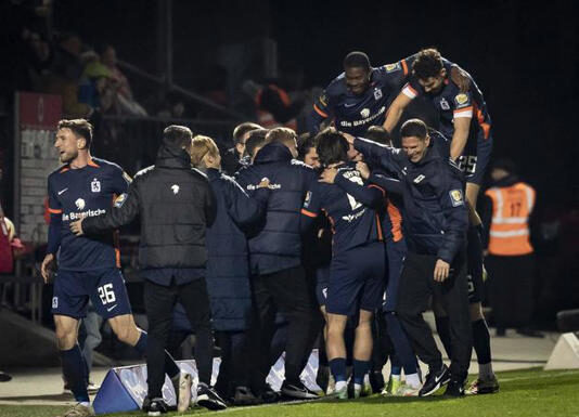 Viktoria Köln fängt sich unnötigen 60er-Doppelschlag und beendet Serie!